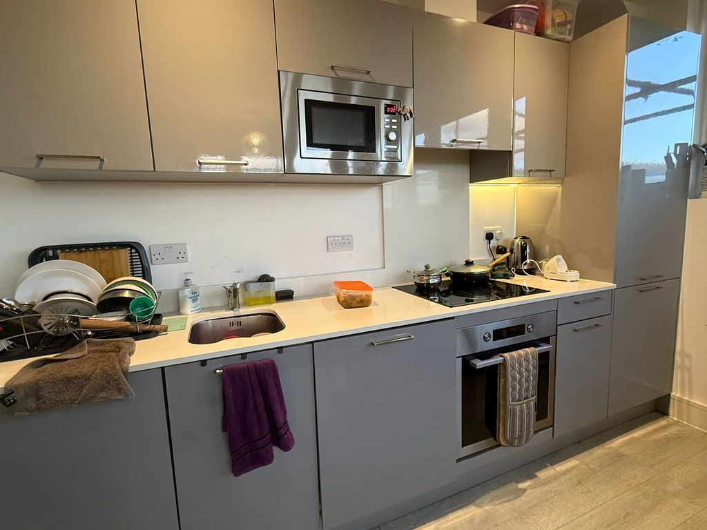 Property photo 3 of 7 Photo 8