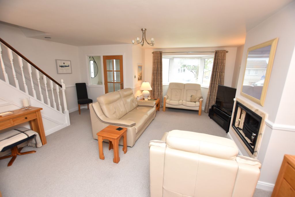 Property photo 3 of 30