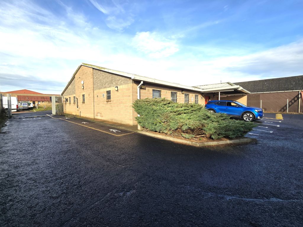 Property photo 3 of 14 3