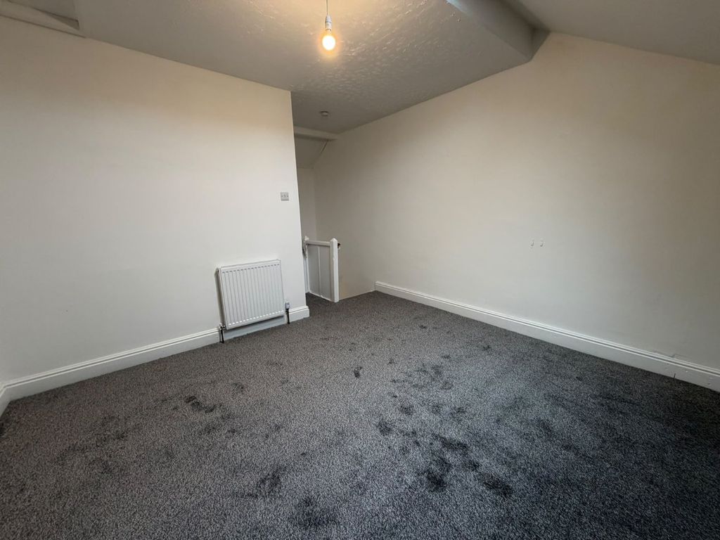 Property photo 3 of 15 Picture No. 02