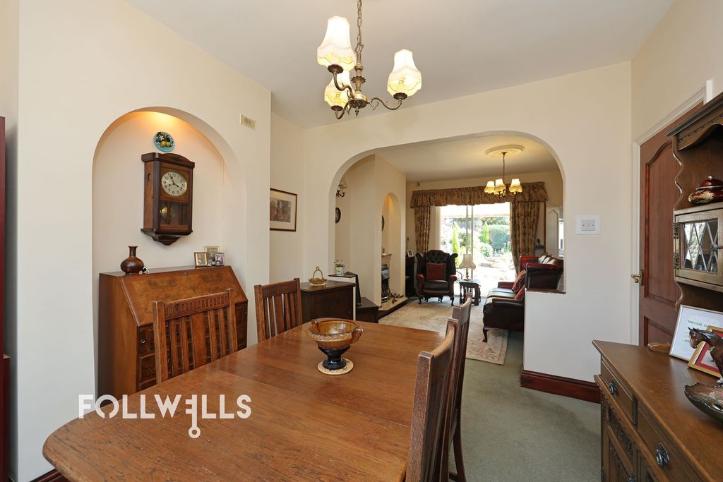 Property photo 3 of 21