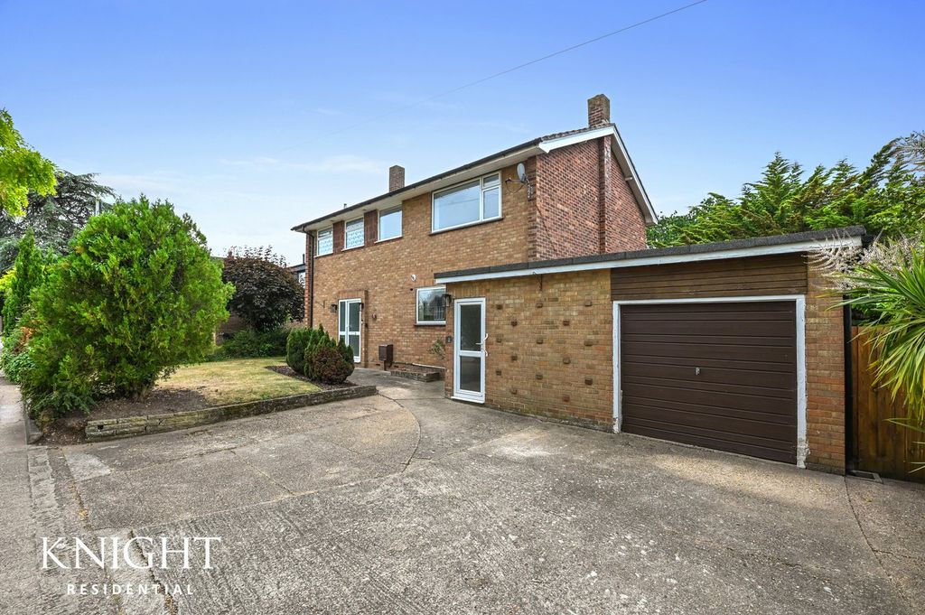Property photo 1 of 27