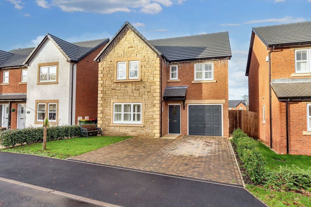 Property photo 1 of 30