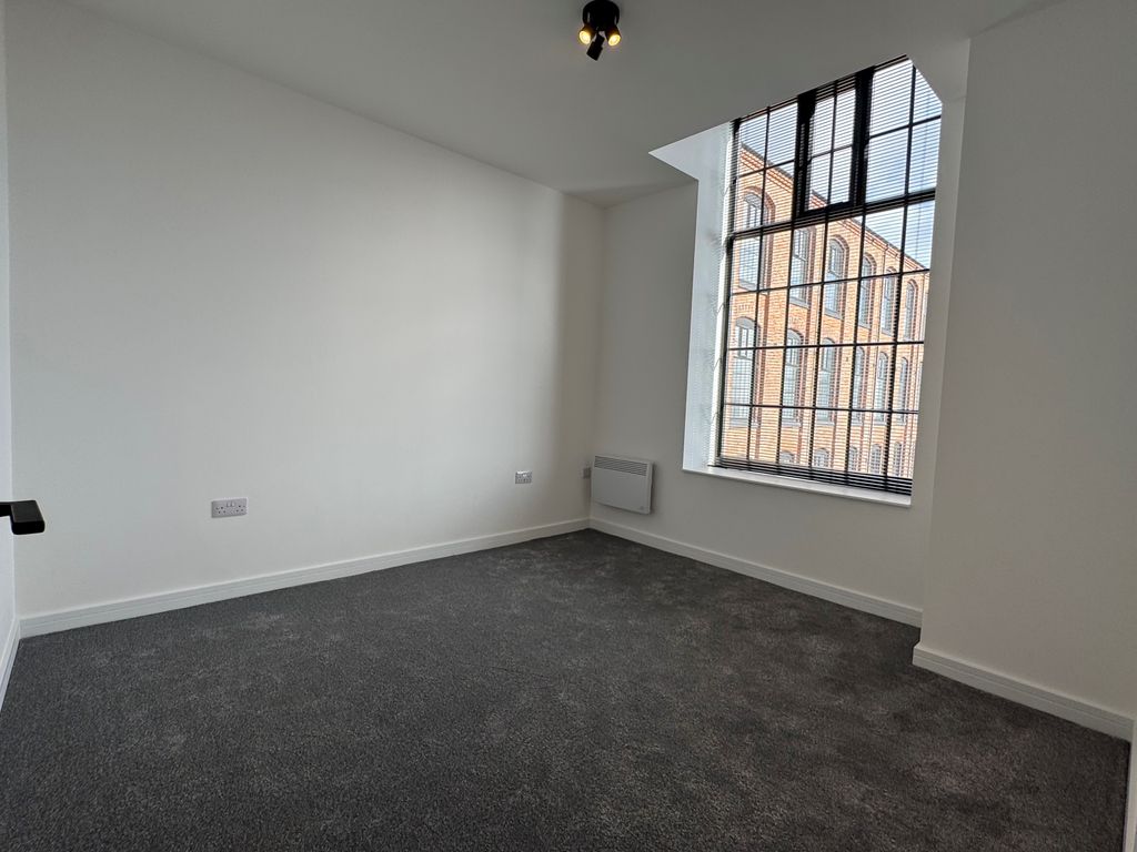 Property photo 3 of 4 Bedroom