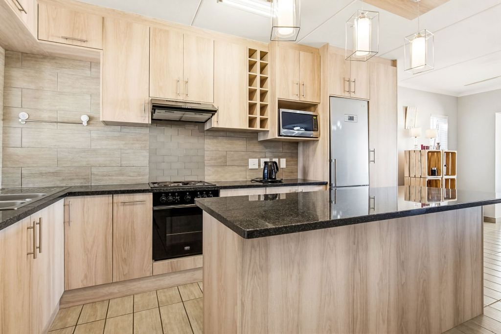 Property photo 3 of 24 1Bc1735469