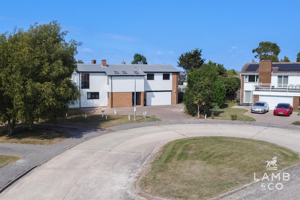 Property photo 2 of 38 Outside Front