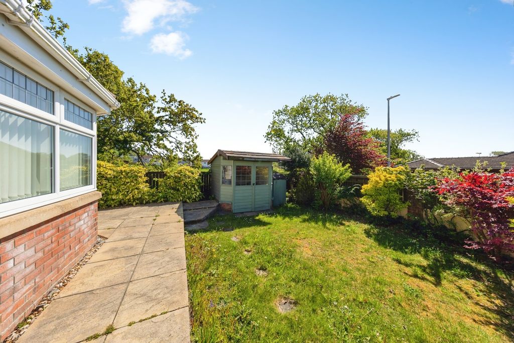 Property photo 3 of 25 Pbox-Img.Jpg
