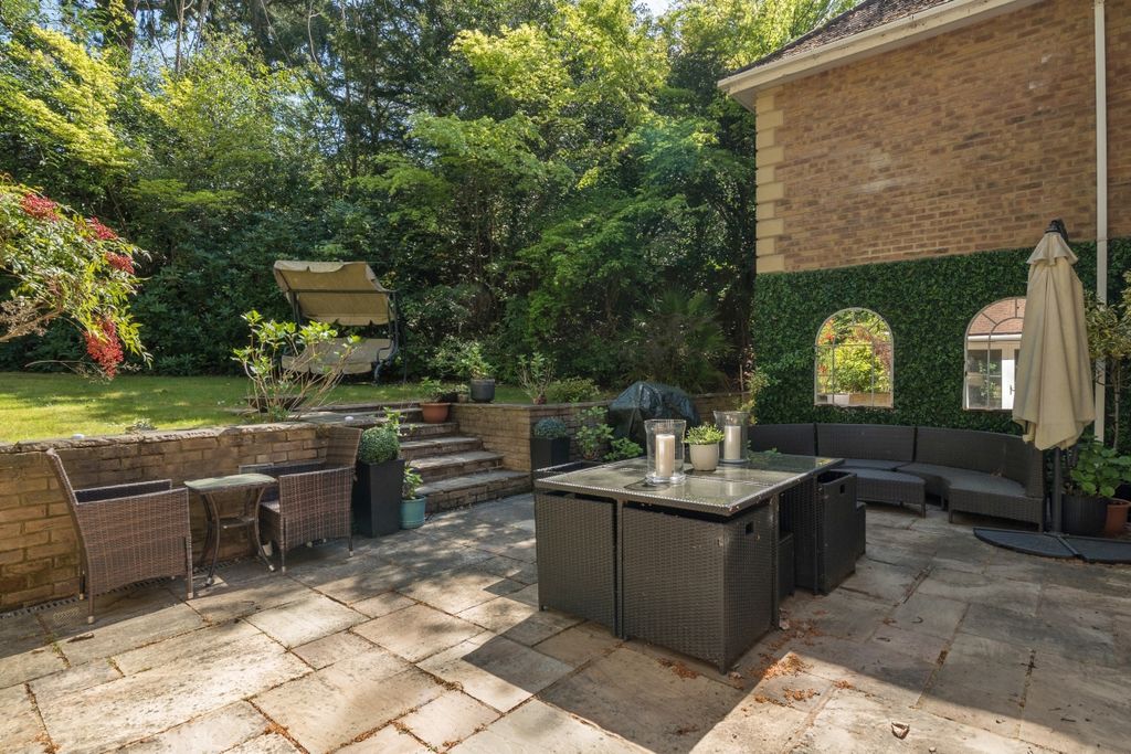 Additional image 22 of 6 bed detached house to rentBagshot Road, Ascot SL5