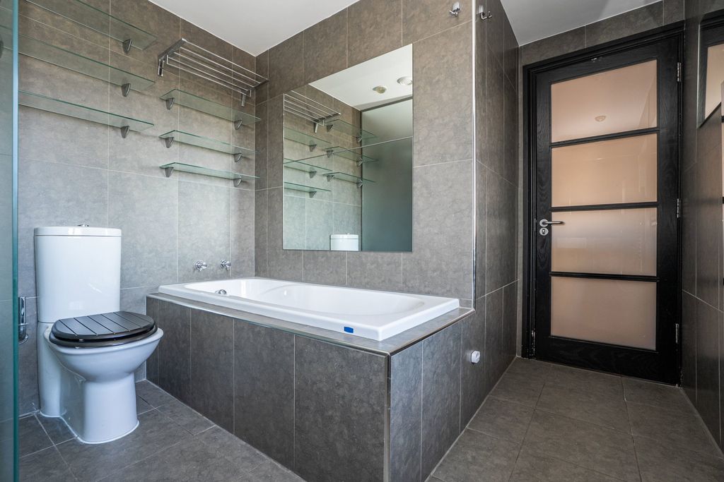 Additional image 23 of 3 bed penthouse for salePenthouse, Kings Court NG1