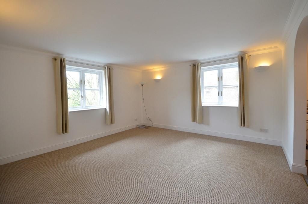 Property photo 3 of 12 Living Room