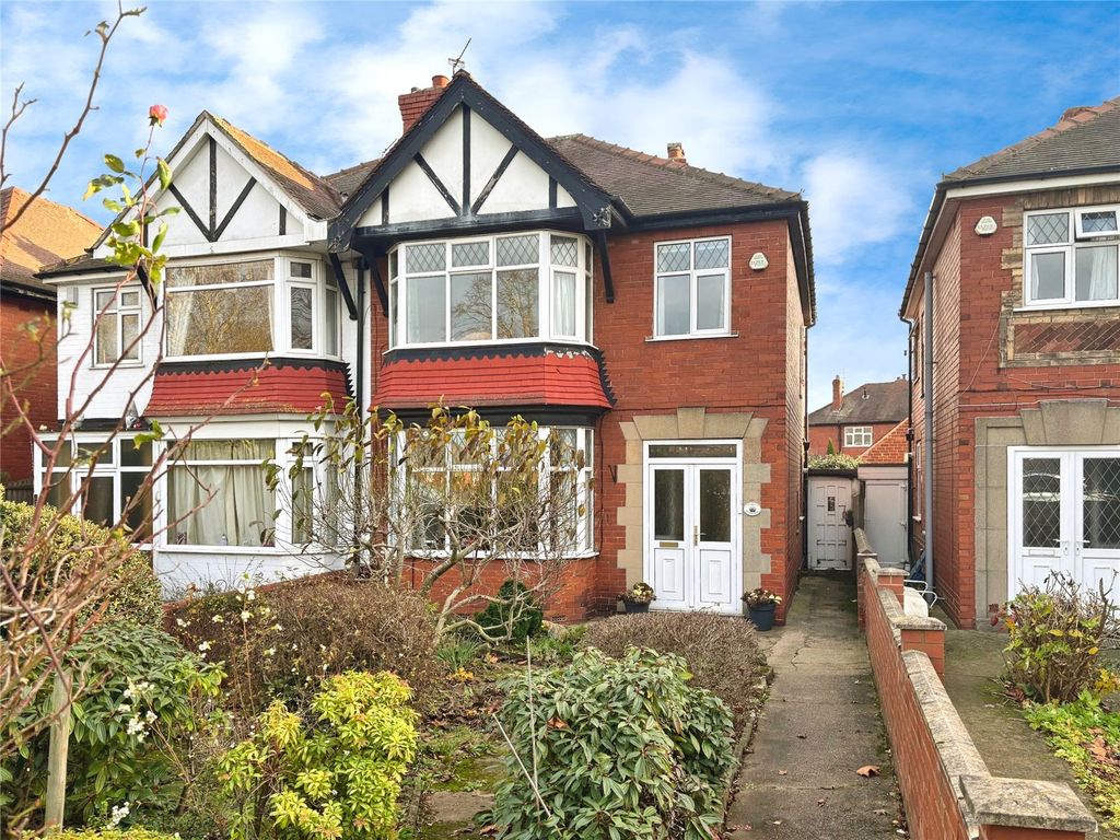 Property photo 1 of 19 Frontage