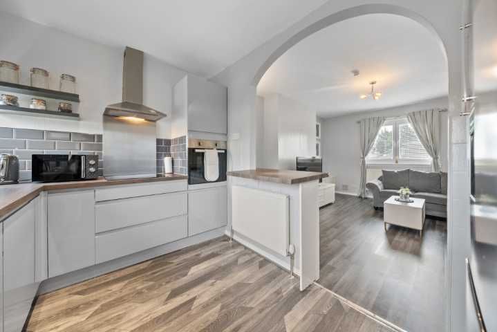 Property photo 3 of 24