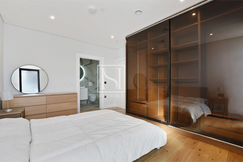 Property photo 3 of 9 Gallery