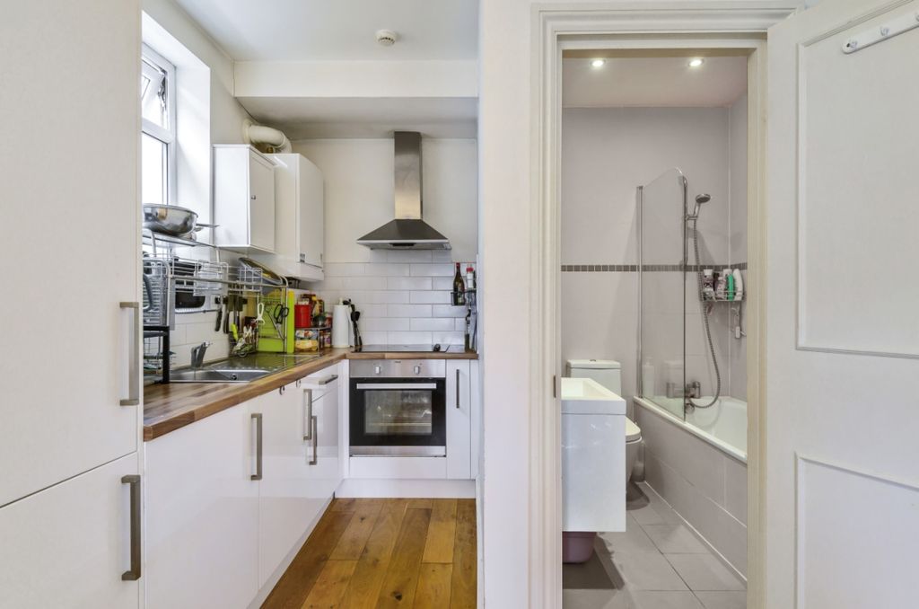 Property photo 3 of 6 807668 (5)