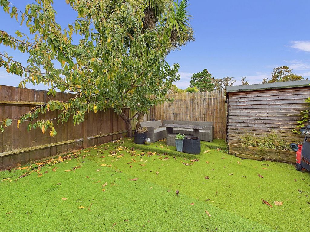 Property photo 3 of 19