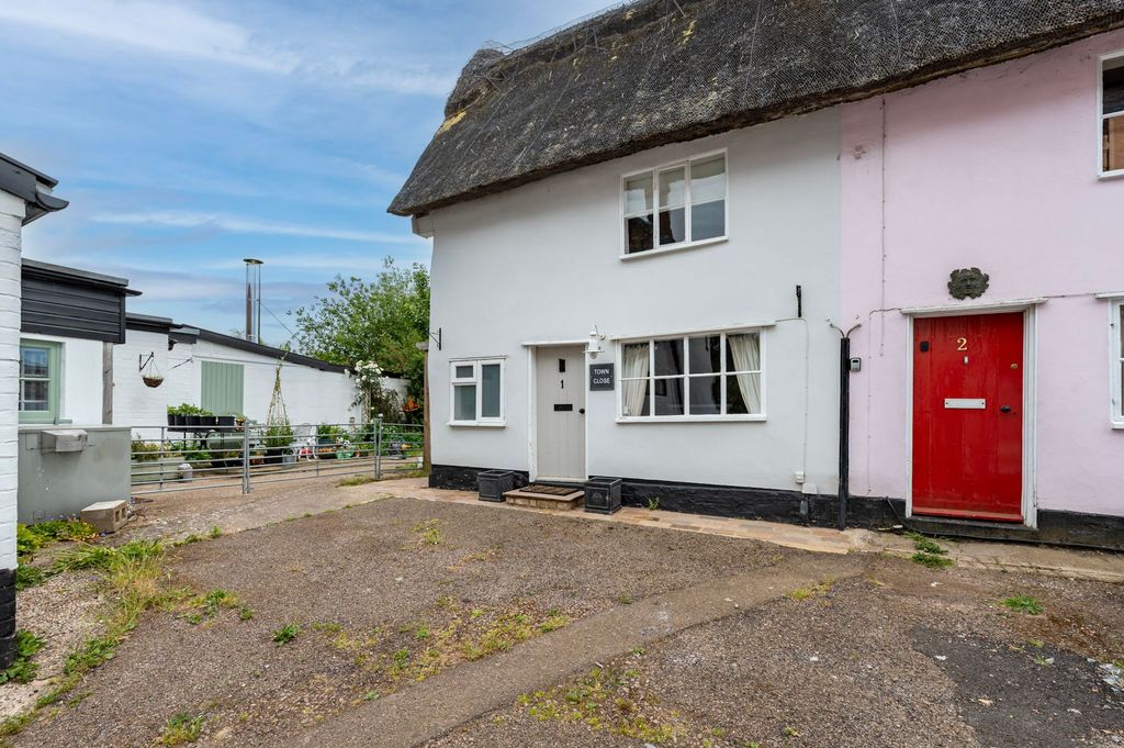Property photo 1 of 18