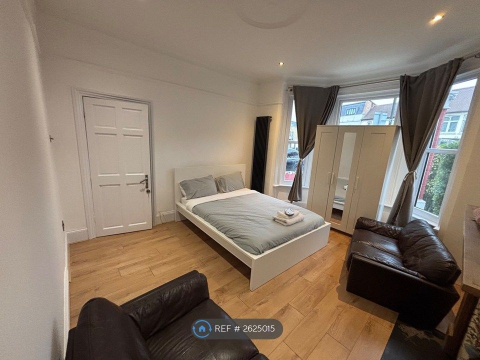 Property photo 3 of 29