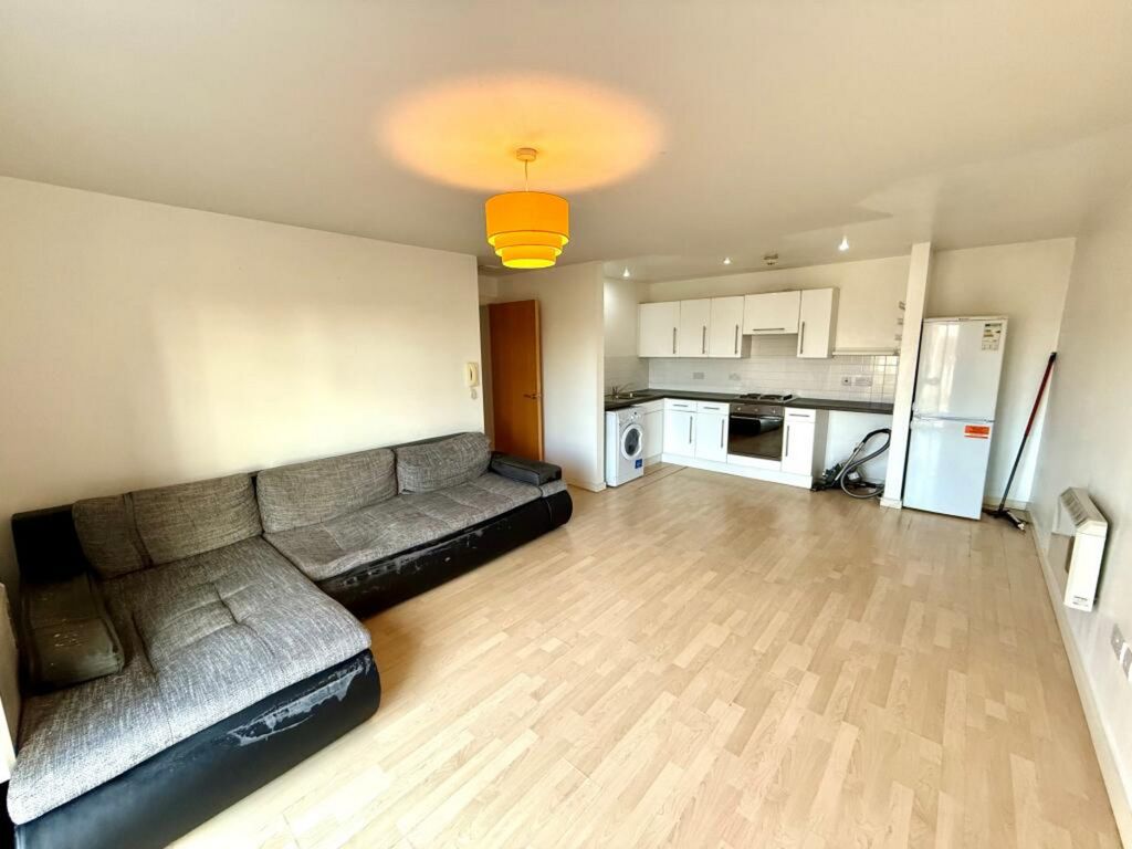 Property photo 2 of 6