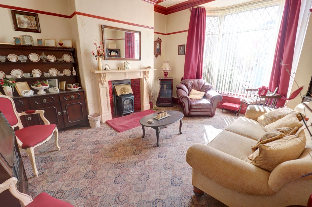 Property photo 2 of 18 Photo #2