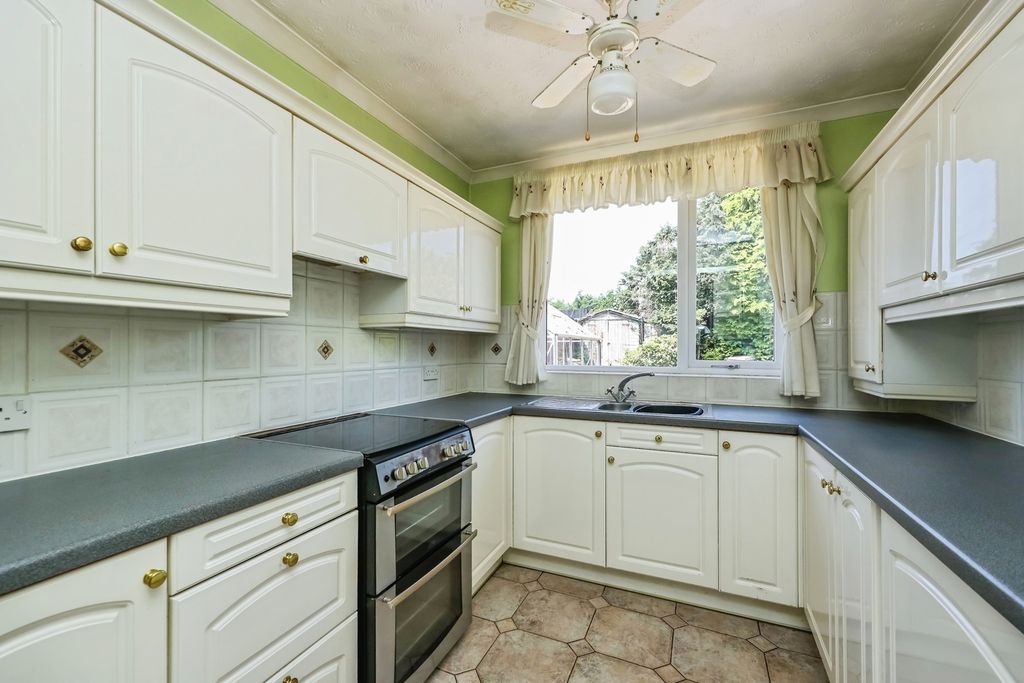 Property photo 2 of 20 Pbox-Img.Jpg