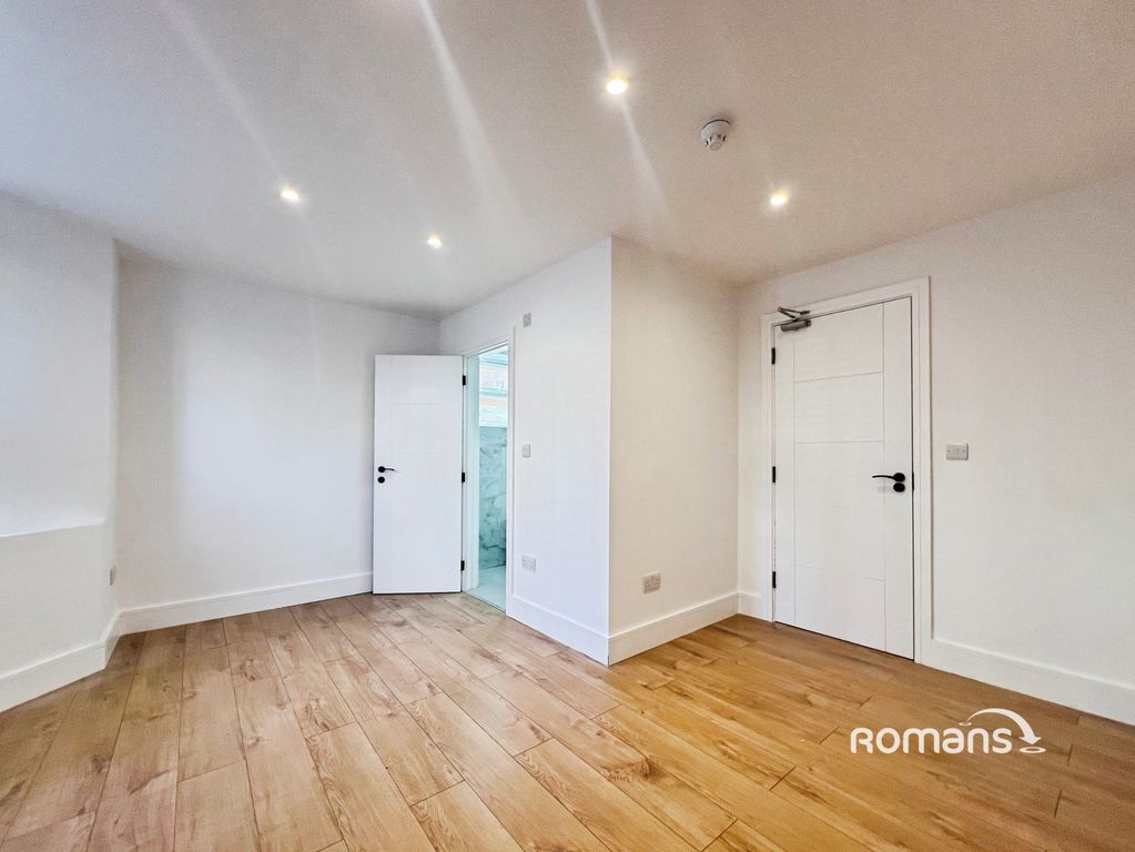 Property photo 2 of 6 Pbox-Img.Jpg