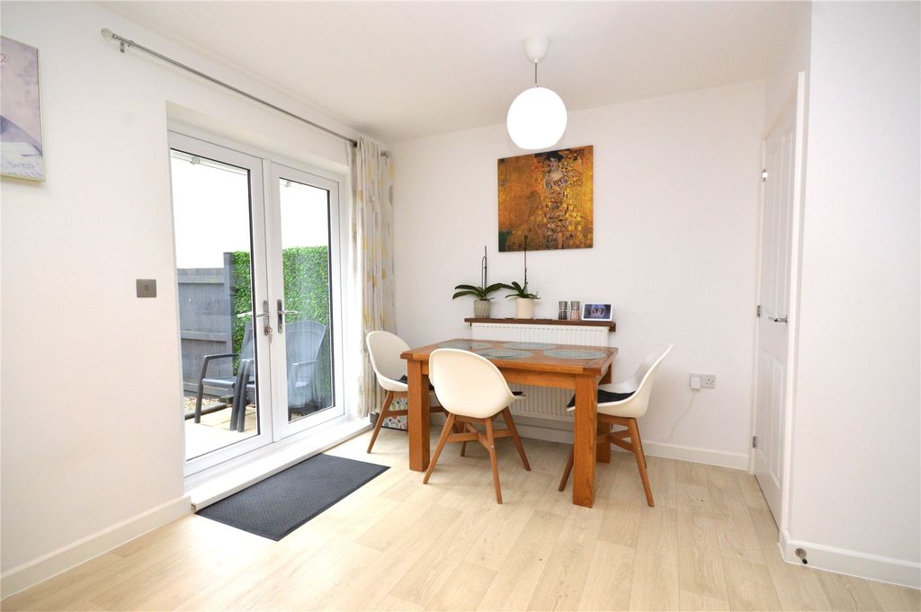 Property photo 3 of 16 Picture No. 18