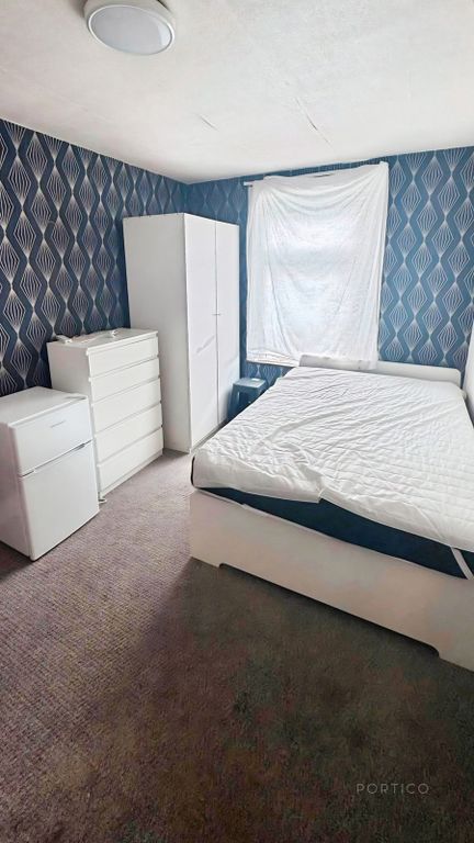 Property photo 2 of 7 Pbox-Img.Jpg