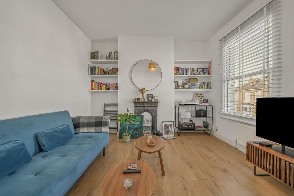 Property photo 3 of 8