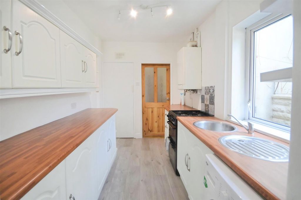 Property photo 3 of 12 Bb7157d1-2.Jpg