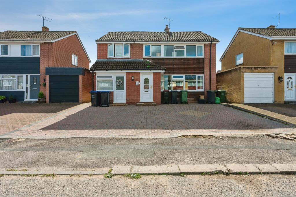 Property photo 1 of 19