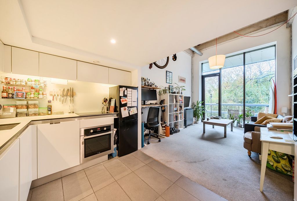 Property photo 1 of 13 1380285-9-6914B17...