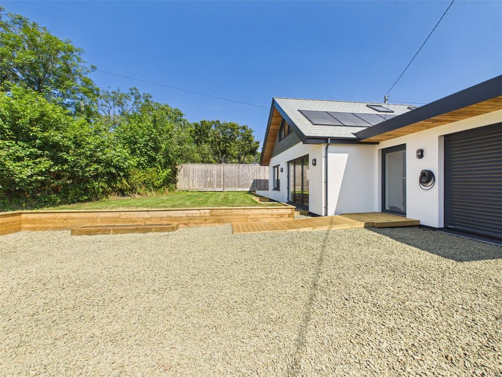 Property photo 3 of 31 Picture No. 39