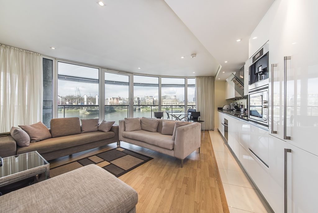 Property photo 1 of 11 Reception Room