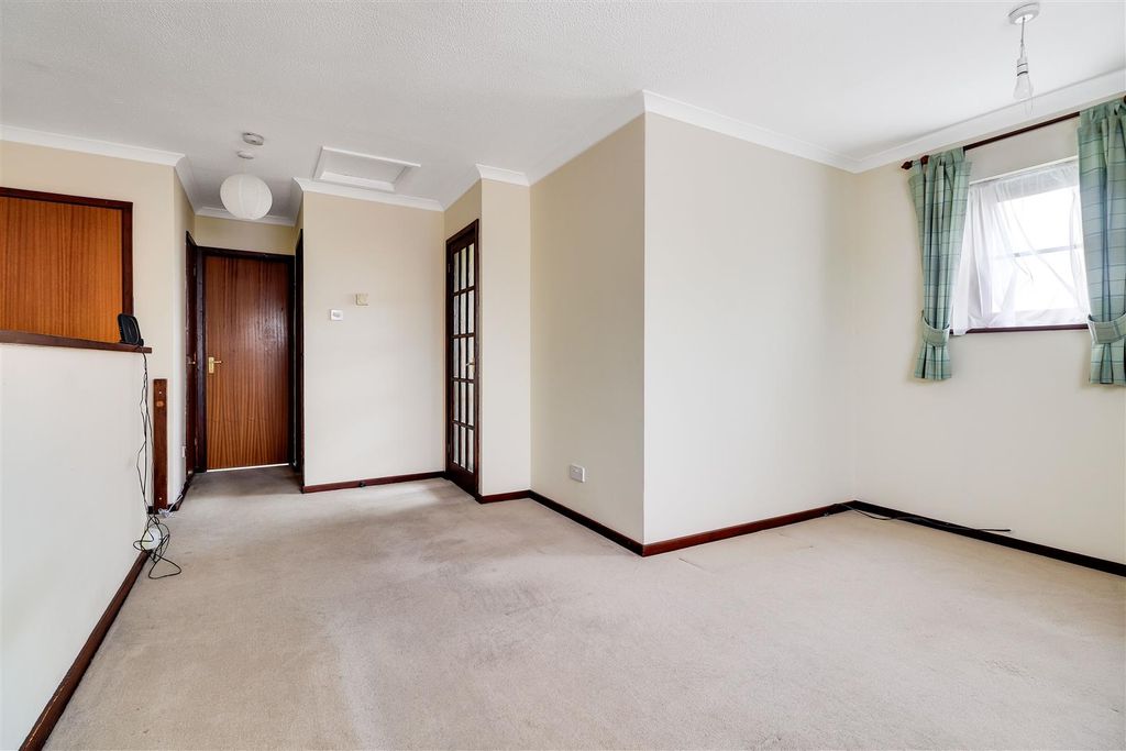 Property photo 3 of 6 Img (10).Jpg