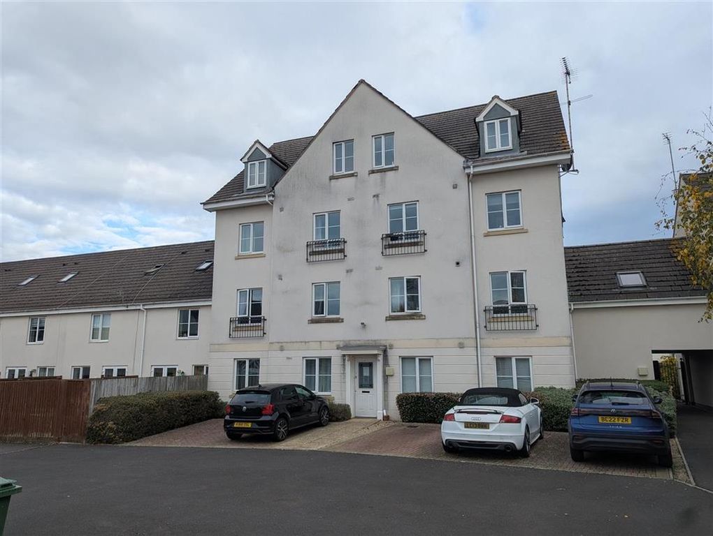 Property photo 3 of 11