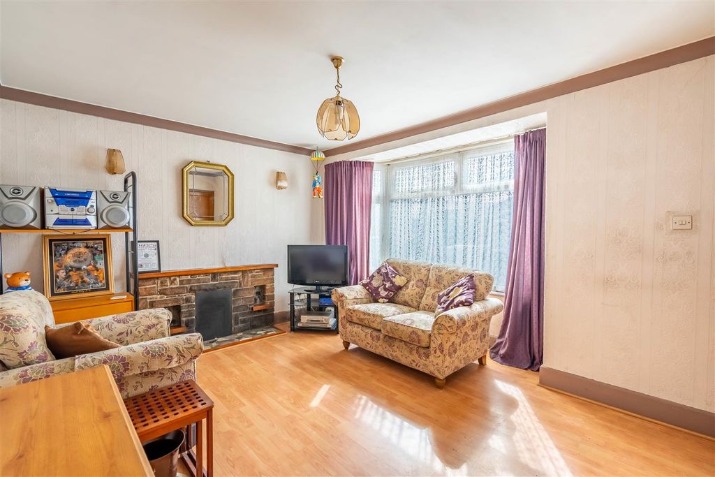 Property photo 3 of 16 Living Room