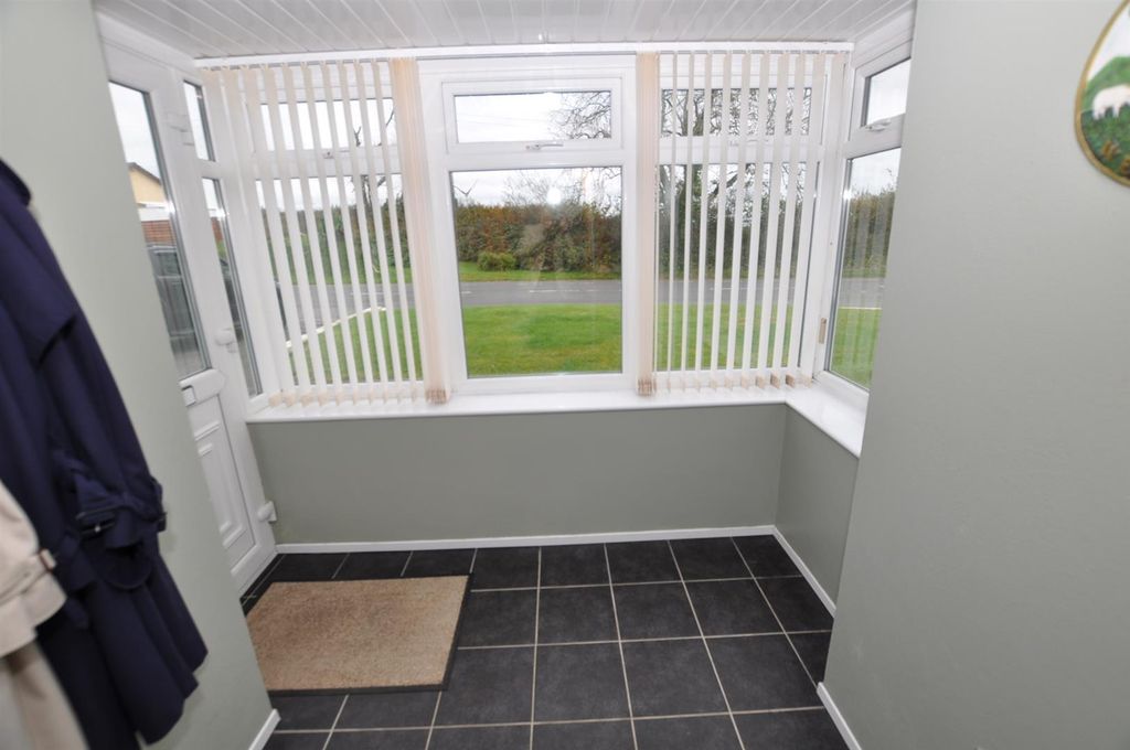 Property photo 2 of 20 Entrance