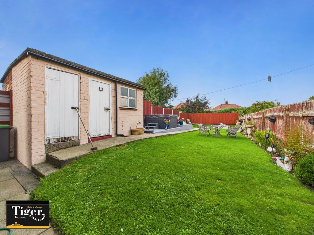 Property photo 3 of 8 Cam03440G0-Pr0434-Still001