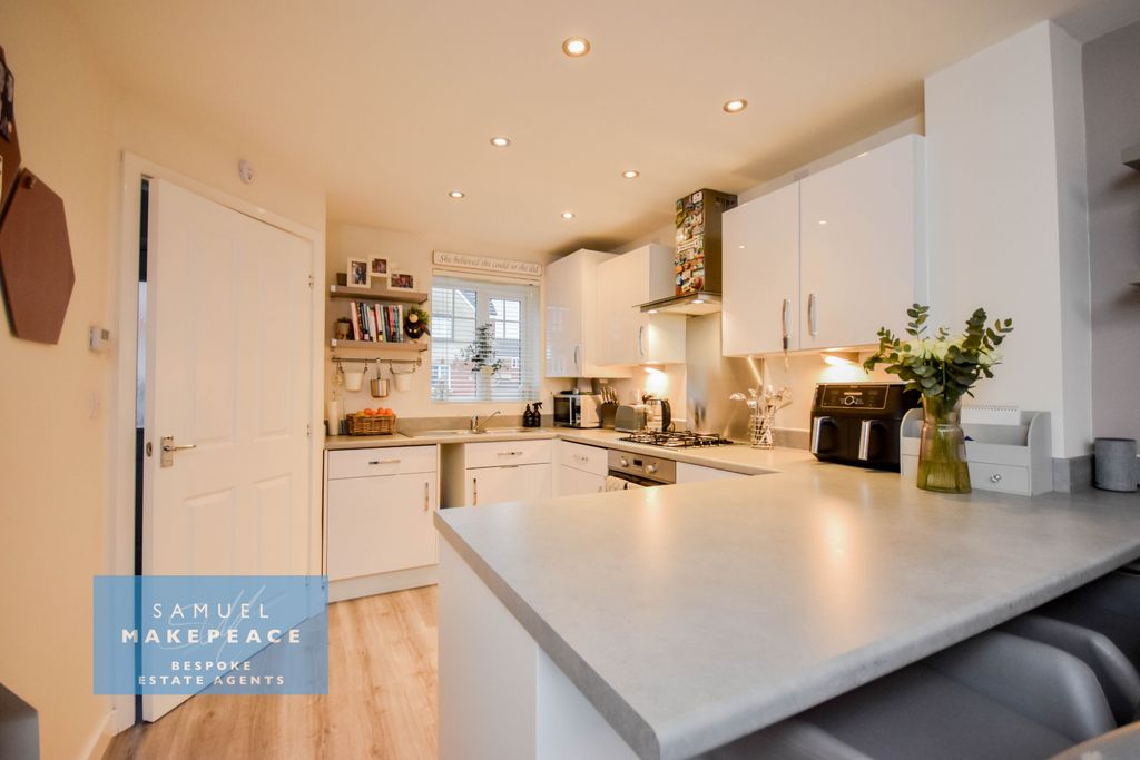 Property photo 2 of 23 Gallery