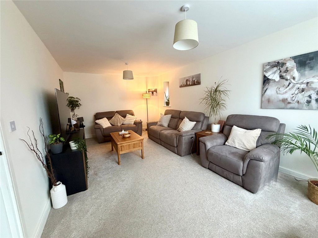 Property photo 3 of 26 Picture No. 03