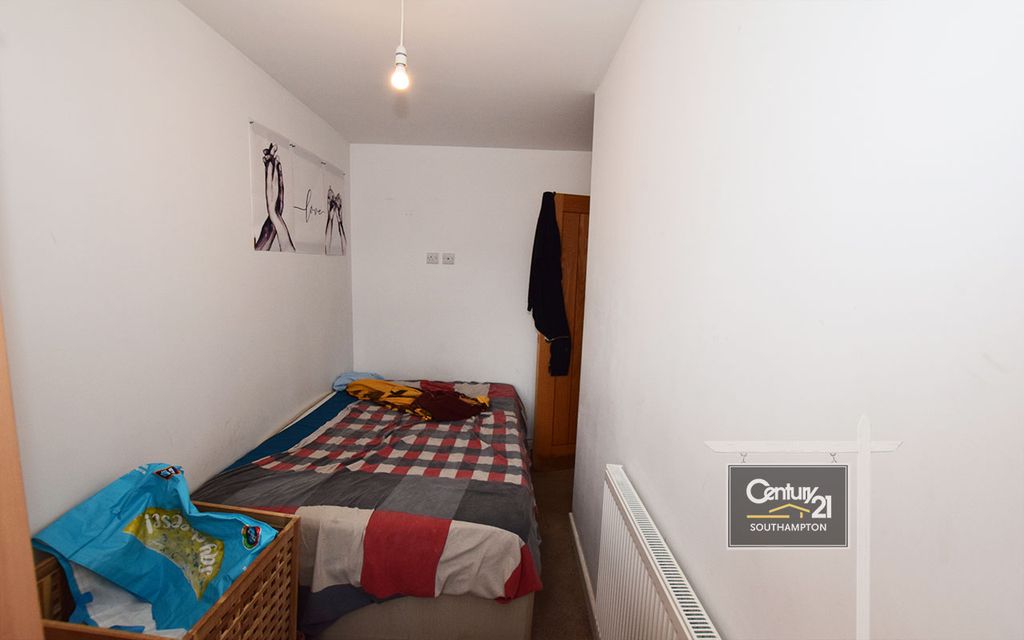 Property photo 3 of 4