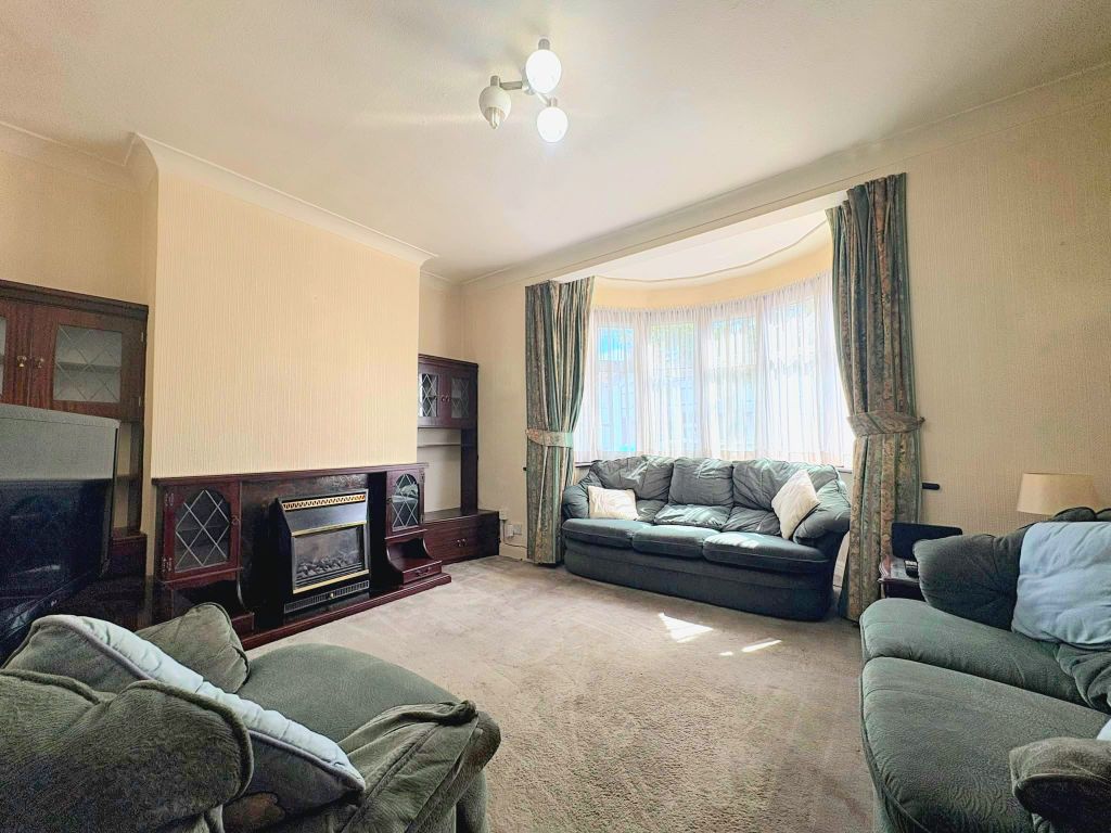 Property photo 2 of 15 9