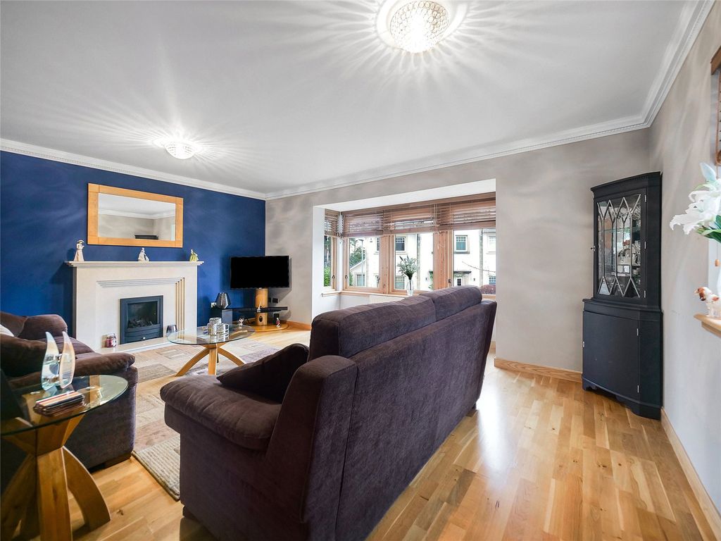 Property photo 2 of 23 Picture No. 14