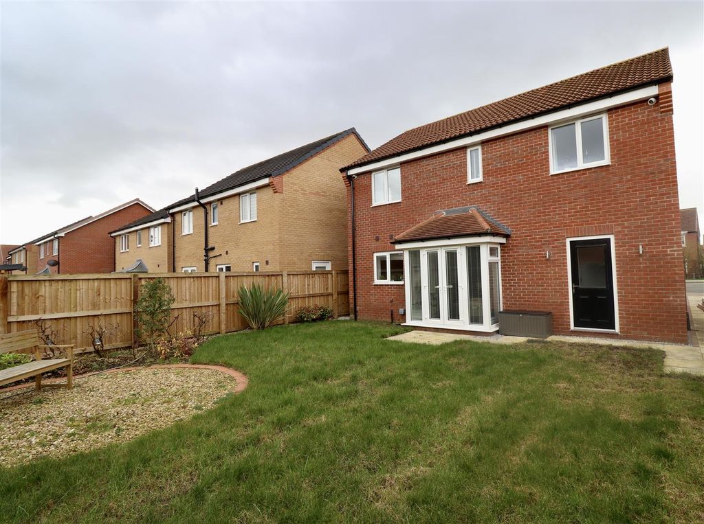 Property photo 2 of 19