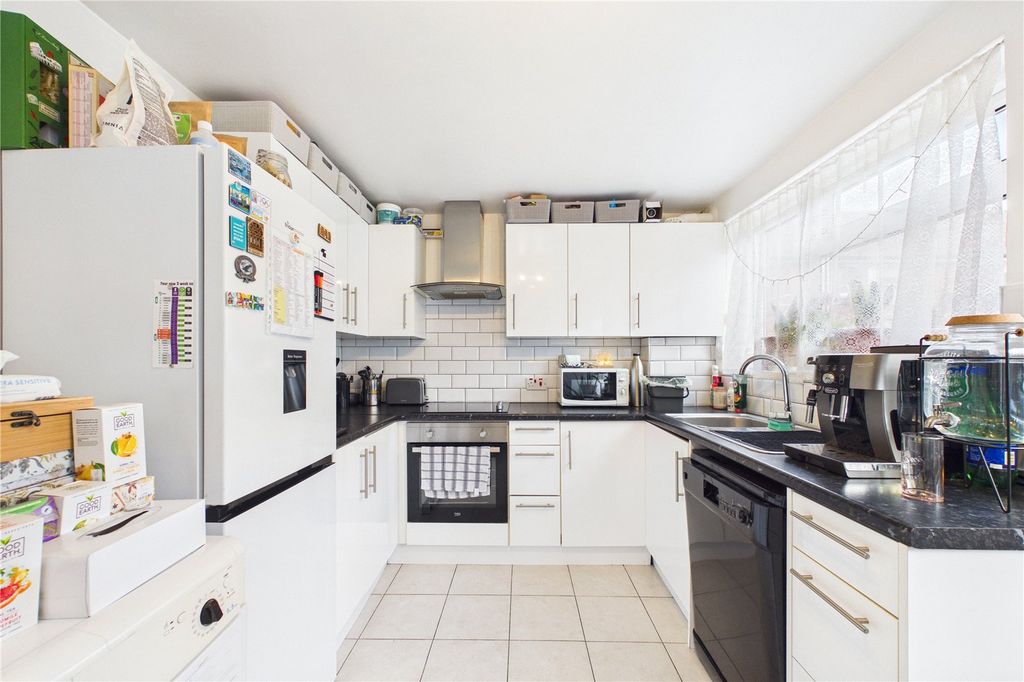 Property photo 3 of 12 Picture No. 04