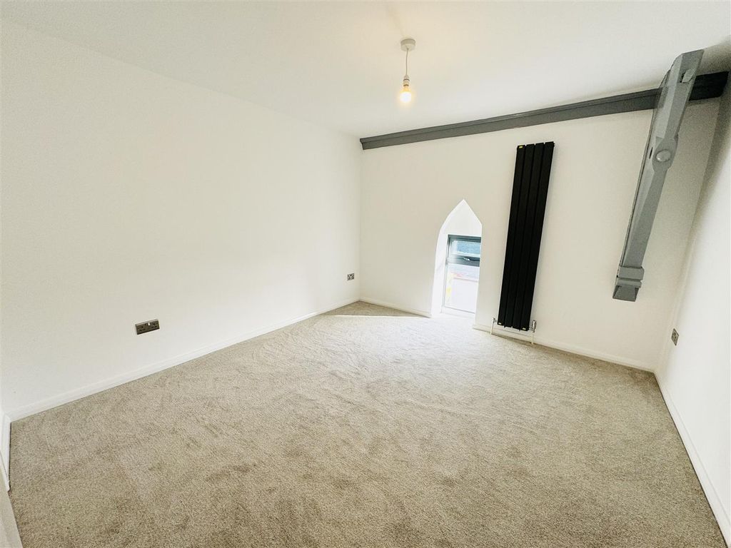 Additional image 10 of 4 bed flat to rent32 Vale Road, St Wulstans Apartments, Stourport On Severn DY13
