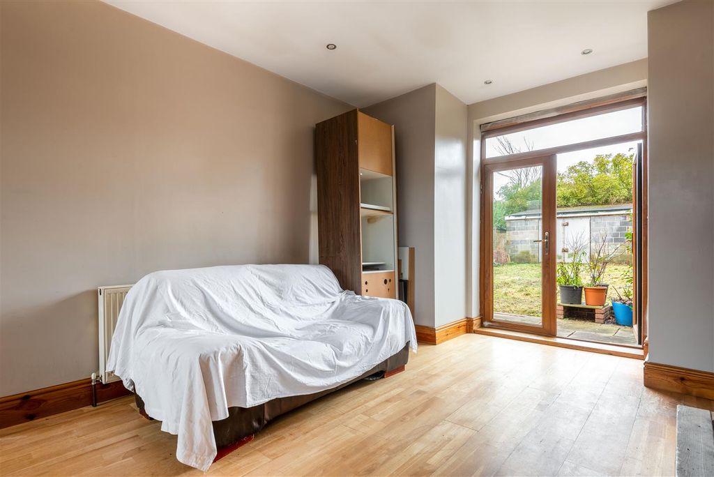 Property photo 3 of 13 62 Willow Drive-2.Jpg