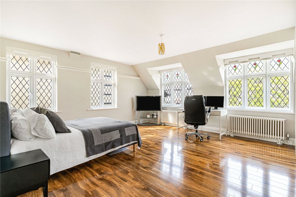Additional image 14 of 5 bed detached house for saleBoston Gardens, Brentford TW8