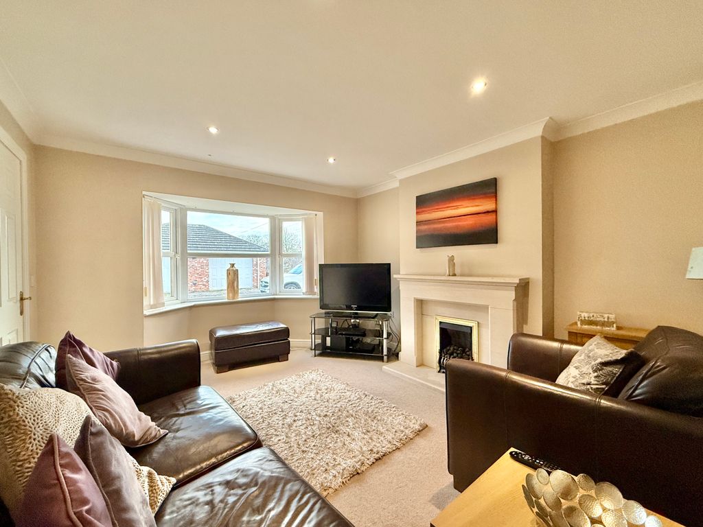 Property photo 2 of 16 Living Room