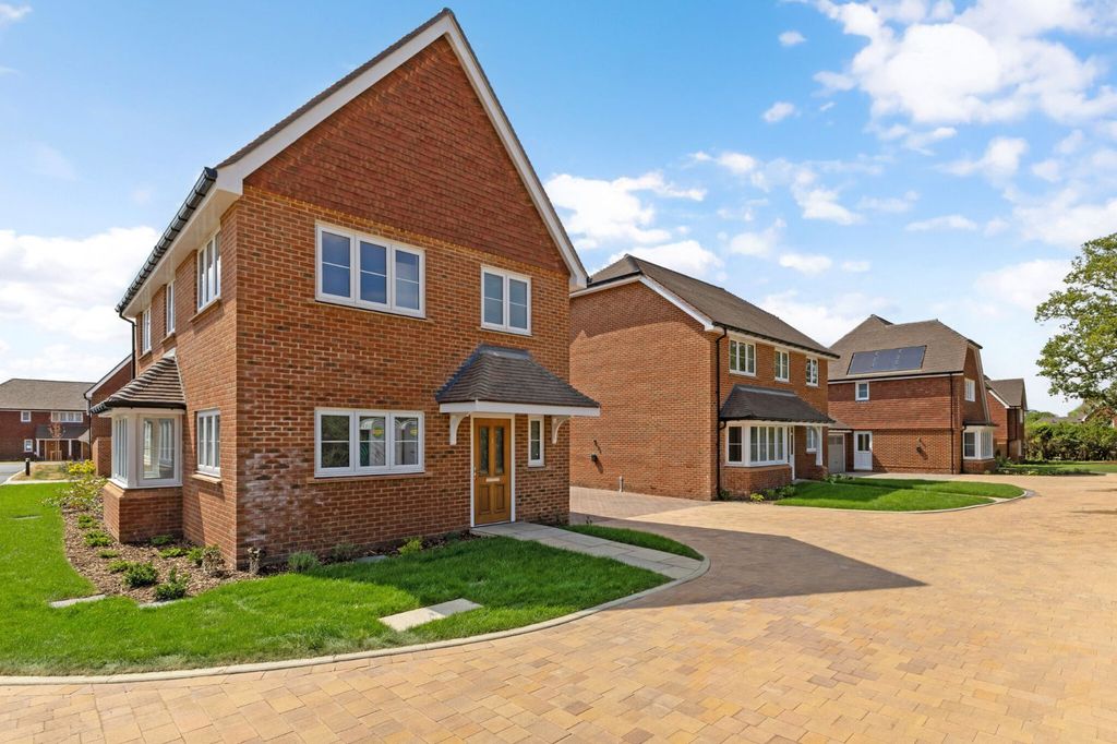 Property photo 1 of 12 The Arundel